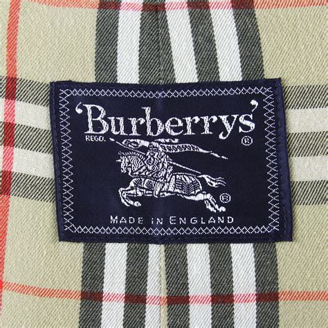 trench donna burberry etichetta originale|Il trench Burberry .